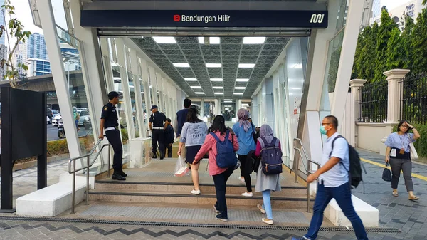 Είσοδος Στο Σιδηροδρομικό Σταθμό Mrt Στο Bendungan Hilir Τζακάρτα — Φωτογραφία Αρχείου