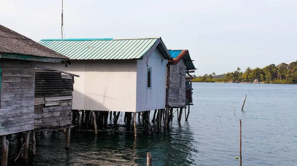 Moradias Tradicionais Indonésia Construídas Sobre Água Mar — Fotografia de Stock