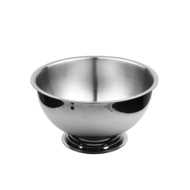 Beyaz arkaplanda boş metal kase