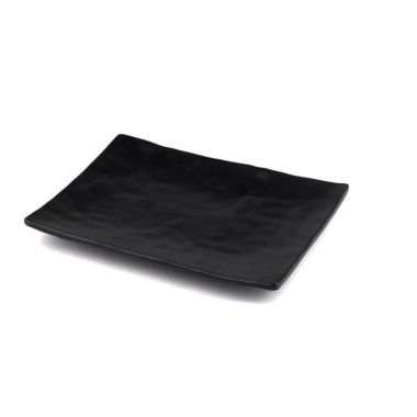 Beyaz arkaplanda izole edilmiş siyah boş tabak