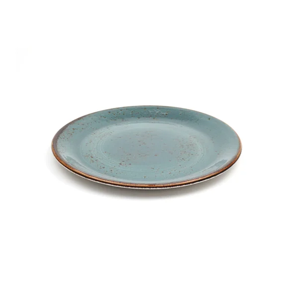 beyaz arkaplanda seramik plaka