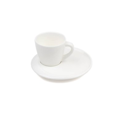 Arka planda izole edilmiş bir fincan beyaz kahve..