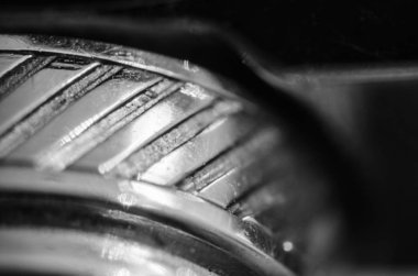 siyah ve beyaz makro görünümü izle mekanizması