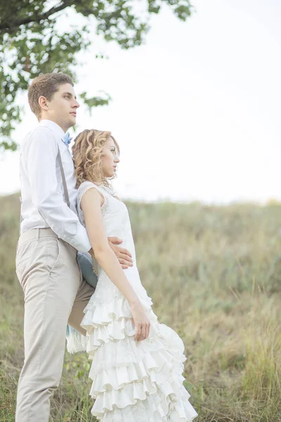 Hochzeit Ein Schönes Paar Lächelndes Brautpaar Hochzeitstag Eines Schönen Paares — Stockfoto