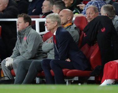 Londra - 26 Nisan 2018: Avrupa Ligi yarı final el bir maçı Arsenal Atletico Madrid Emirates Stadyumu'nda London, Büyük Britanya.