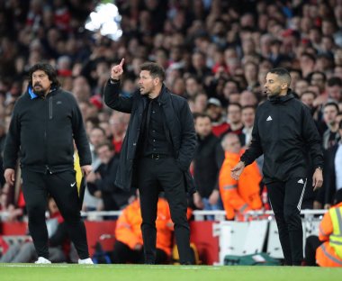 Londra - 26 Nisan 2018: Avrupa Ligi yarı final el bir maçı Arsenal Atletico Madrid Emirates Stadyumu'nda London, Büyük Britanya.