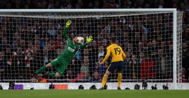 Londra - 26 Nisan 2018: Avrupa Ligi yarı final el bir maçı Arsenal Atletico Madrid Emirates Stadyumu'nda London, Büyük Britanya.