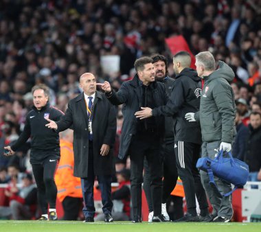 Londra - 26 Nisan 2018: Avrupa Ligi yarı final el bir maçı Arsenal Atletico Madrid Emirates Stadyumu'nda London, Büyük Britanya.