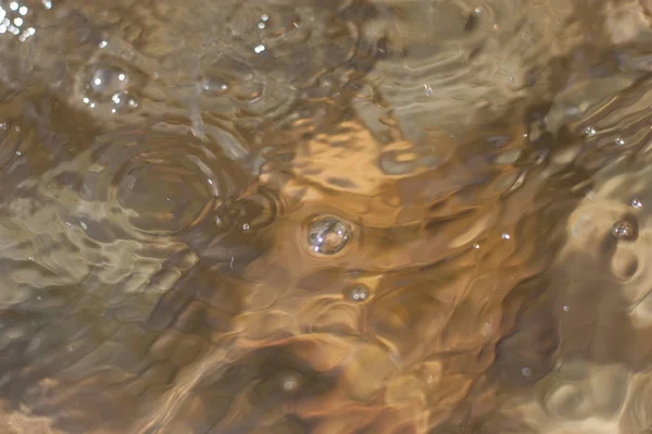 石畳の上を流れる水 — ストック写真