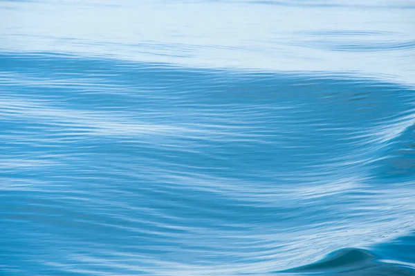 Azul Mar Aberto Ondas Minúsculas Ondulações — Fotografia de Stock