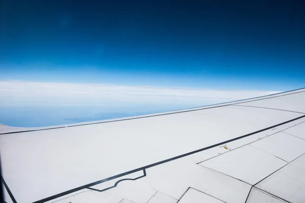 Pohled Pravé Křídlo Letadla — Stock fotografie