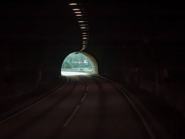 Driving Out Dark Tunnel Sunshine — Stock Photo, Image