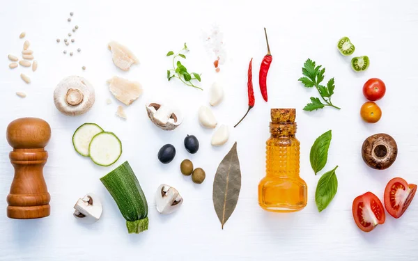 Various vegetable and ingredients for cooking pasta menu sweet b — Stock Photo, Image