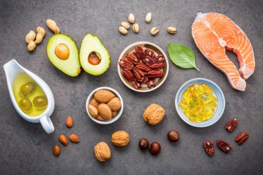 Omega 3 ve doymamış yağ seçimi gıda kaynakları. Superfoo