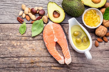 Omega 3 ve doymamış yağ seçimi gıda kaynakları. Superfoo