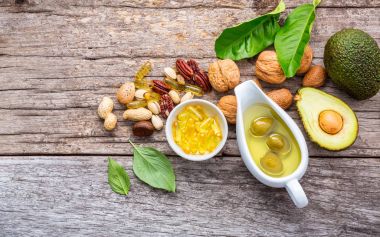 Omega 3 ve doymamış yağ seçimi gıda kaynakları. Superfoo