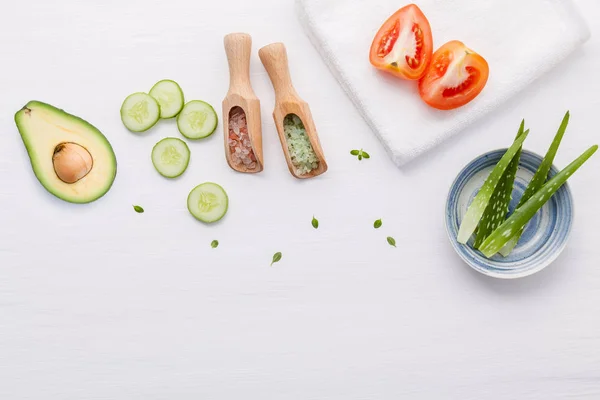 Přírodní Bylinné Péče Pleť Top View Ingrediencí Okurka Aloe Vara — Stock fotografie