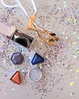 Çeşitli kozmetik ürünleri arka planı. 