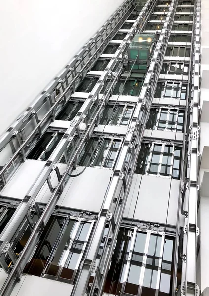 Cam asansörler arka plan