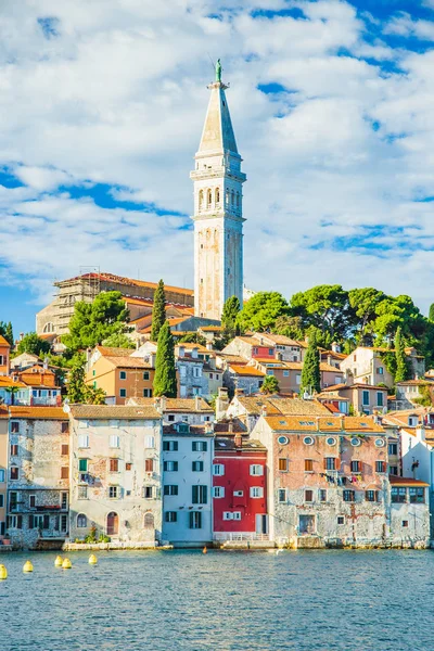 Croacia Istria Casas Antiguas Península Hermoso Casco Antiguo Rovinj Costa —  Fotos de Stock