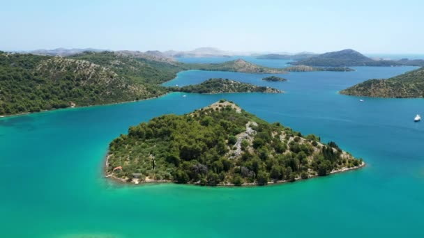 Mar Azul Bonito Arquipélago Ilhas Pequenas Parque Natural Telascica Ilha — Vídeo de Stock