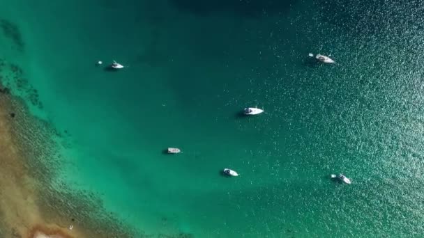 Piękny Seascape Adriatyku Chorwacji Dugi Otok Archipelag Jachty Zakotwiczone Niebieskich — Wideo stockowe