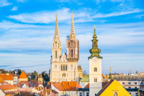 Picturesque Cathedral Of Zagreb Fwtografies Arxeioy Royalty Free Picturesque Cathedral Of Zagreb Eikones Depositphotos