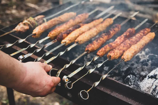 Bbq Beef Kebabs Het Grill Närbild Arabiska Och Iranska Kabab — Stockfoto