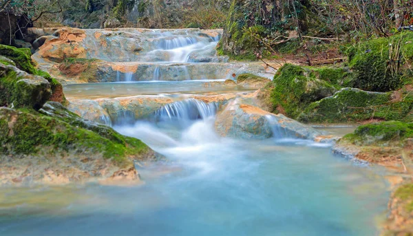 Fonte Del Fiume Huveaune Torrente Montagna Con Acque Blu Terra — Foto Stock