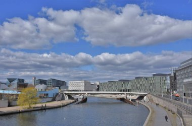 Berlin Almanya Mart 2020, Karonovirüs sırasında boş şehir merkezi 