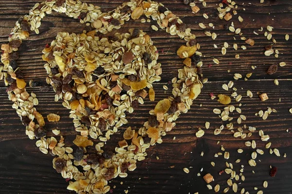 Granola Med Torkad Frukt Bär Och Nötter Brun Trä Bakgrund — Stockfoto