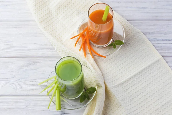 Zdrowe świeże soki warzywne, przeciwutleniacze, napoje fitness — Zdjęcie stockowe