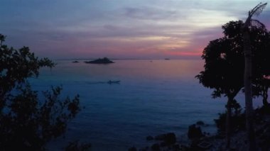 Güzel Filipinler Günbatımı & Filipinli sürat teknesi Sakin Deniz Malapascua Adası