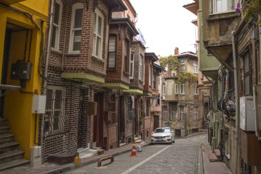 İstanbul, Türkiye - Ekim-16. 2019: Balat bölgesi tarihi bir yerleşim yeri.