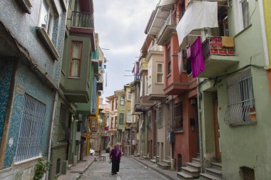 İstanbul, Türkiye - Ekim-16. 2019: Balat bölgesi tarihi bir yerleşim yeri.