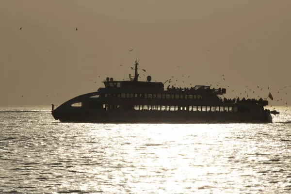 Estambul Turquía Noviembre 2019 Puesta Sol Sobre Mar Desde Costa — Foto de Stock