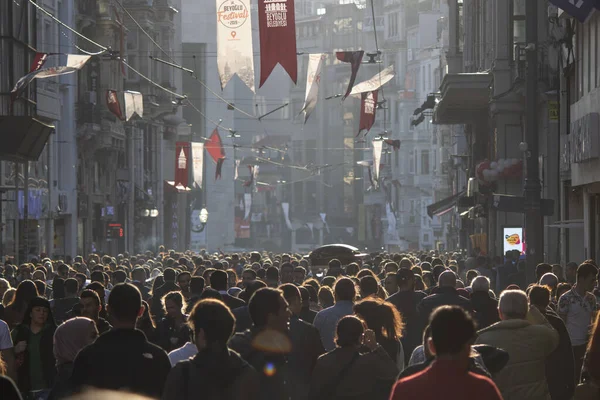 Estambul Turquía Octubre 2019 Las Personas Que Visitan Compran Están — Foto de Stock