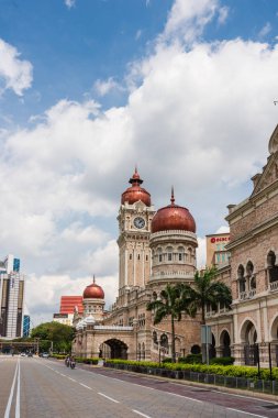 Sultan Abdul Samad binasının saat kulesi.