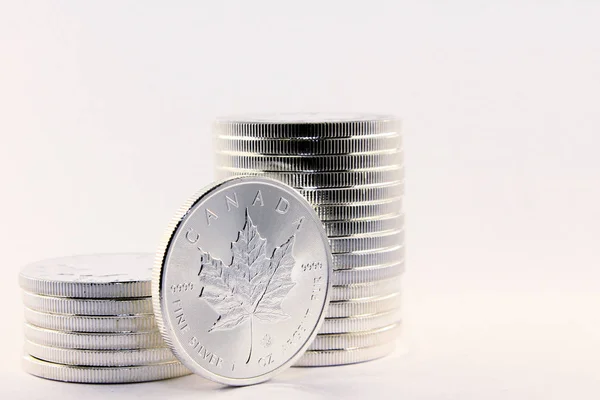 Срібло Кленового Листка Канадійська Срібна Унція Монета Виготовлена Чистого Срібла — стокове фото