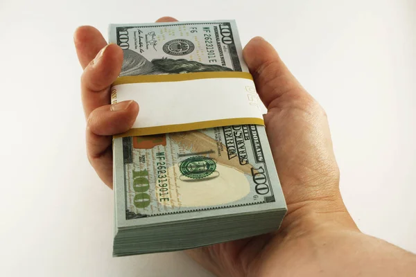 Egy Halom Amerikai Pénz Kézben Száz Dollár Készpénz Fehér Háttérrel — Stock Fotó
