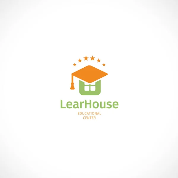 Isolado abstrato laranja e cor verde logotipo do chapéu de graduação, argamassa estilizada, logotipo da casa no fundo branco —  Vetores de Stock