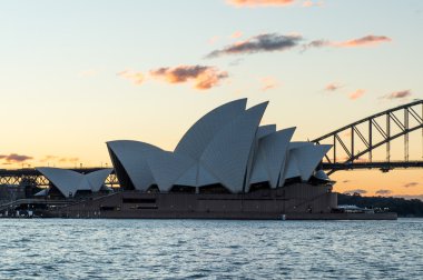 Sydney Opera Binası