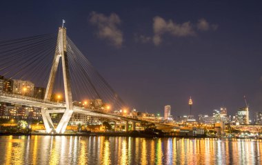 Sydney şehir ve Anzak köprü görünümü