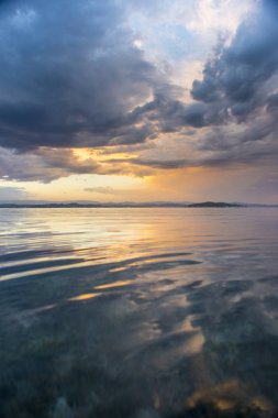 Sydney yakınındaki plaj güzel gün batımı
