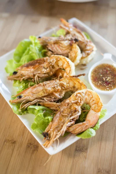 Grilled king prawn with seafood sauce. — Stock Photo, Image