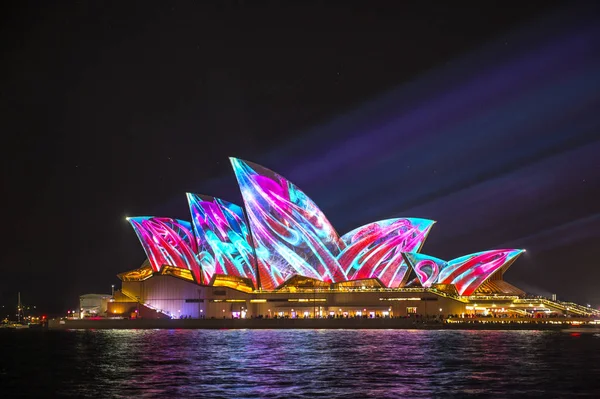 Sydney Opera House belysta ljus under Vivid Sydney 2017 — Stockfoto