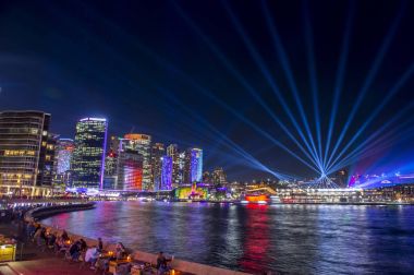 Sydney şehir ve Sydney Opera Binası sırasında canlı Sydney 2017