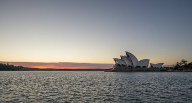 Sydney Opera Binası