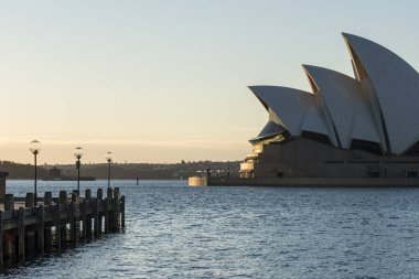 Sydney Opera Binası