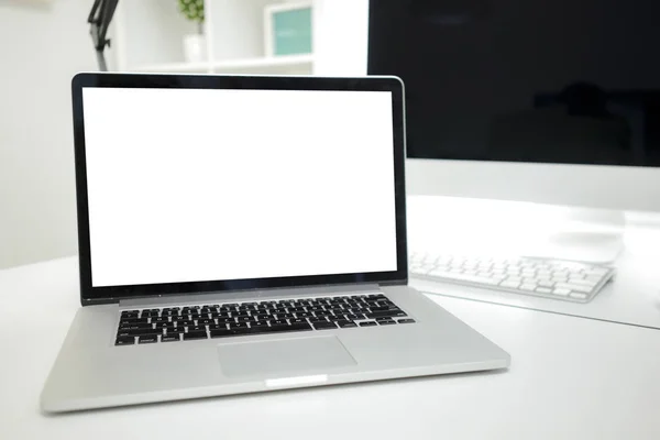 Close Laptop Work Table Mockup Smartphone Blank Screen App Screen — Stockfoto